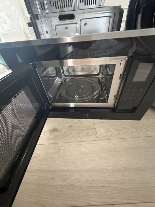 Микроволновая печь