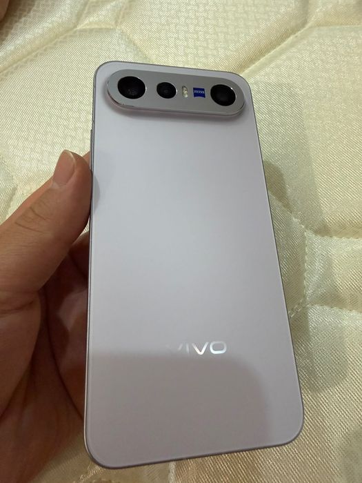 Смартфон vivo x300 fe