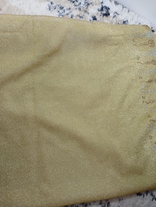 Tilla rang sharif 1 marta kiyilgan