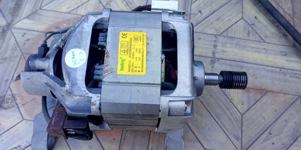 Двигатель от стиральной машины Samsung