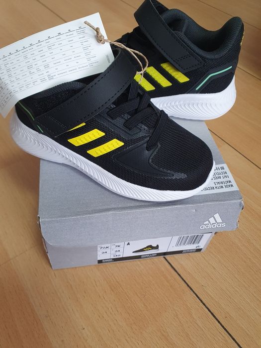 Adidasi negri Adidas marime 24 - nepurtati