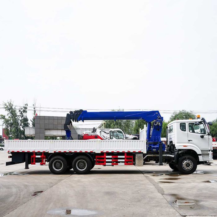 Manipulyator 12 t kran yangi 320 ot kuchi avtokran