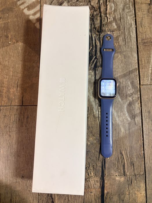Часовник Apple watch 4
