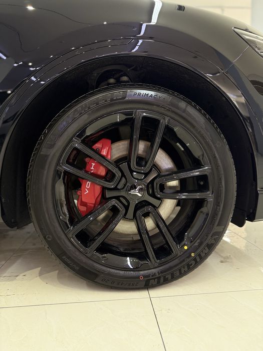 Voyah free Apollo tech Gibrid 318 km NALICHIDA bor 3 yil garantiya ser