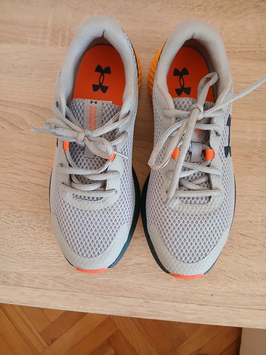 Under armour- МАРАТОНКИ