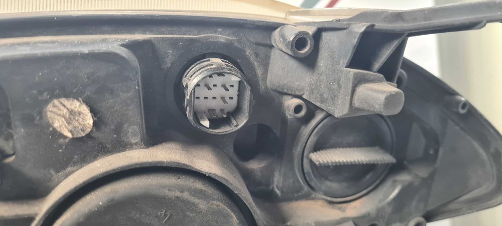 Фар Fiat Croma 2008г