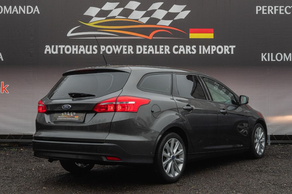 Focus -2016-automatic-navigatie - scaune incalzite- jante - senzori-camera mers inapoi - distributie schimbata - dotari de top la pret economic !!