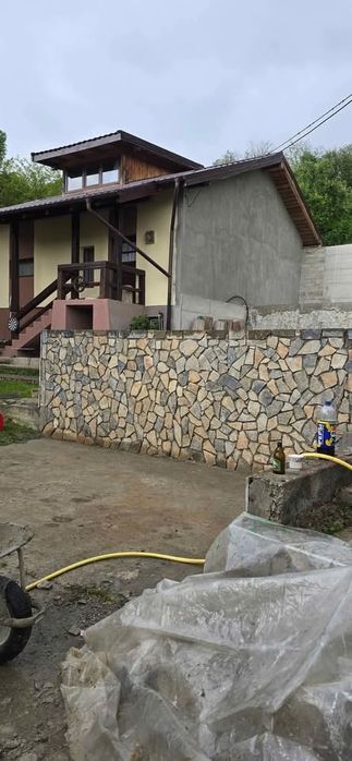 Piatra naturala de munte oferim montaj profesional