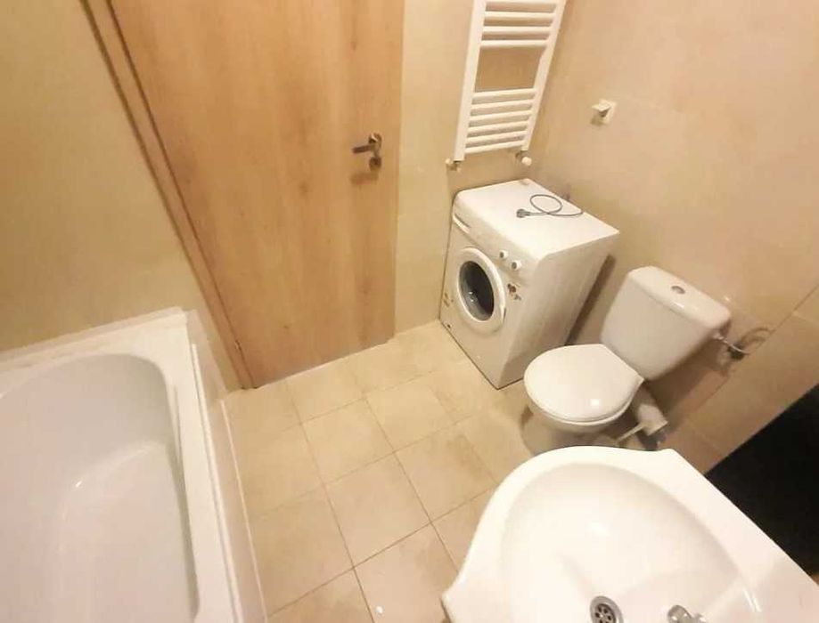 Дава се под наем Тристаен апартамент в Пловдив, Център - 72 кв.м за 178.5 € - Снимка #2