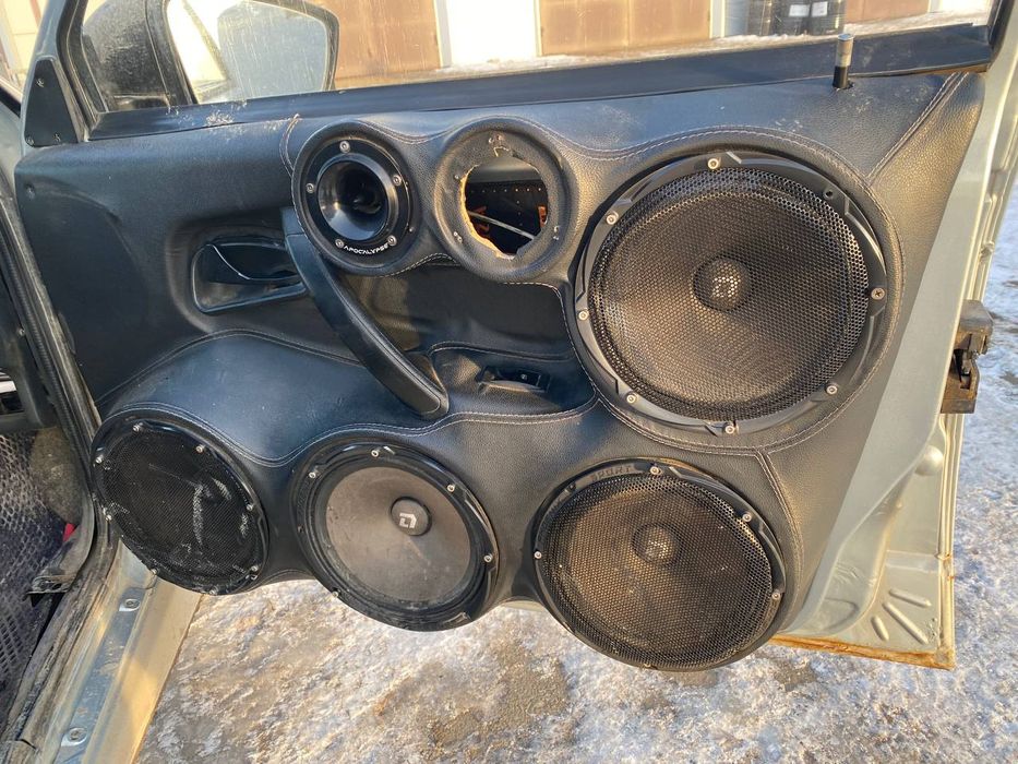 Полни акустика саб буфер срочны 55000