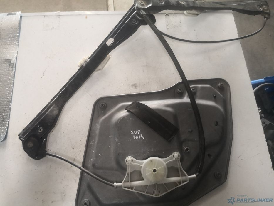 Macara Geam Electric Stanga Fata Skoda Superb (3T4) [ 2008 - 2015 ]