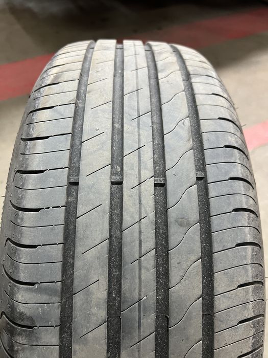 GoodYear 215/55/R17 98W