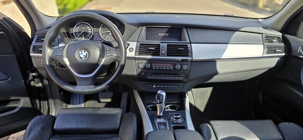 BMW X5 2010 — imagine 5