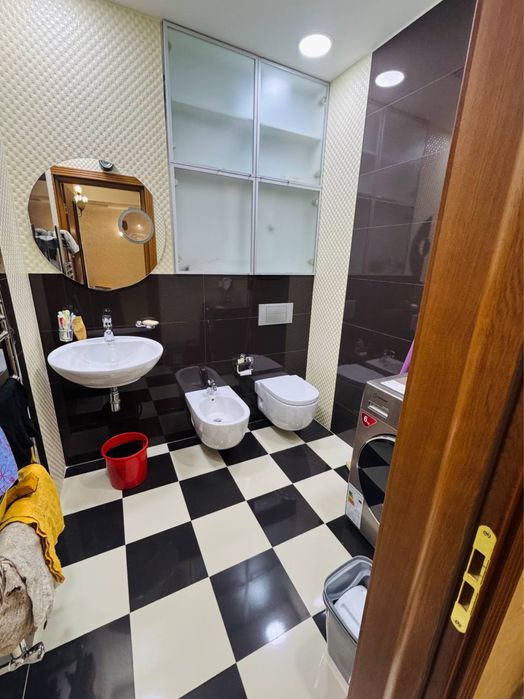 Продается 4х комнатная квартира на Чехова Бон