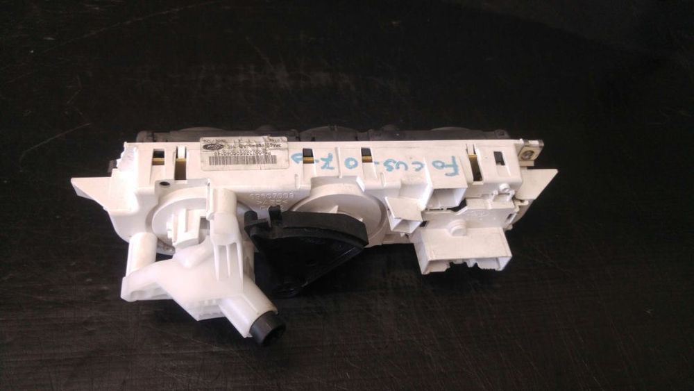 Panou comanda clima ac ford focus 2 da hcp dp 3m5t19980ad