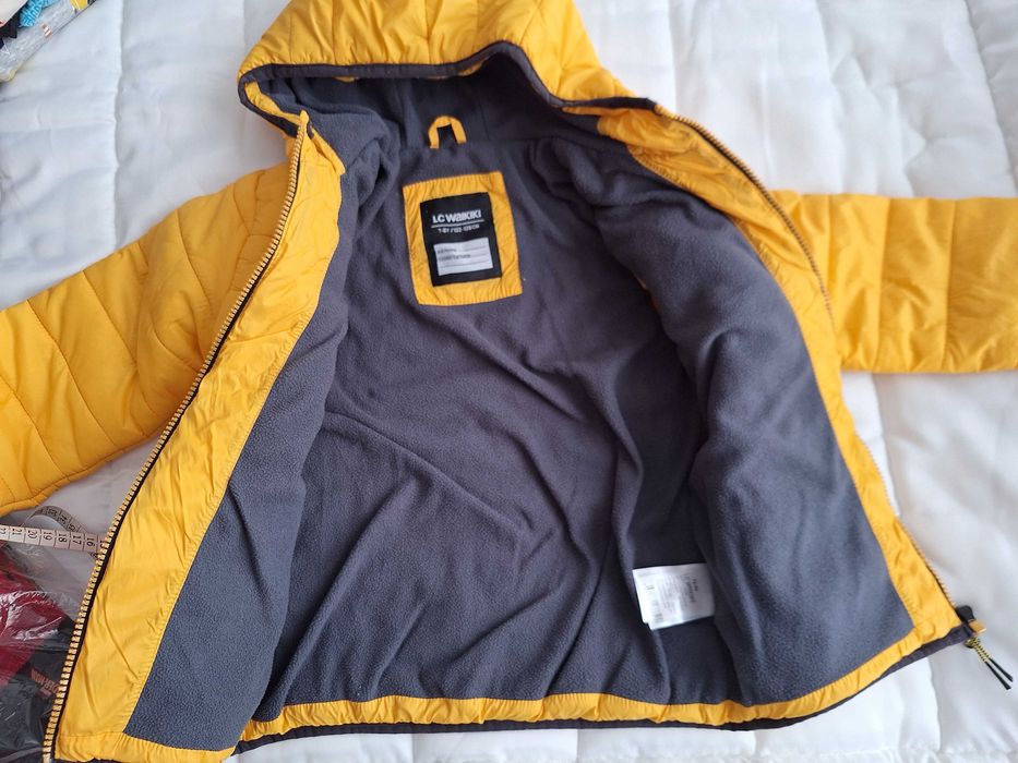 Яке за момче 5-8 г - 20 лв