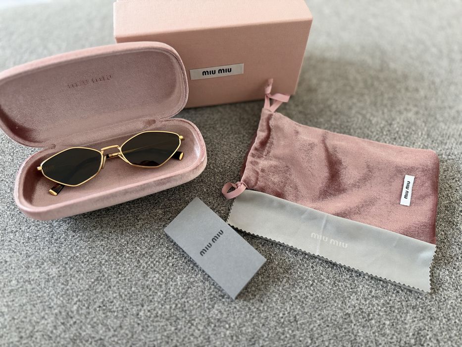Miu Miu слънчеви очила