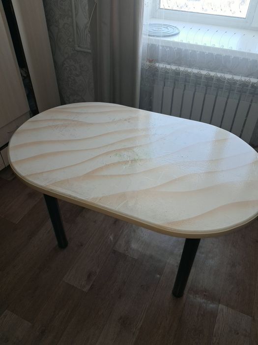 Продам стол для кухни