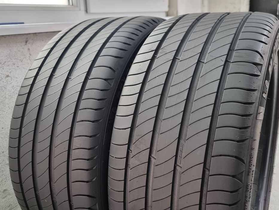 "Dot 22" 255/40/18 Michelin 2Броя: 125€ 6мм