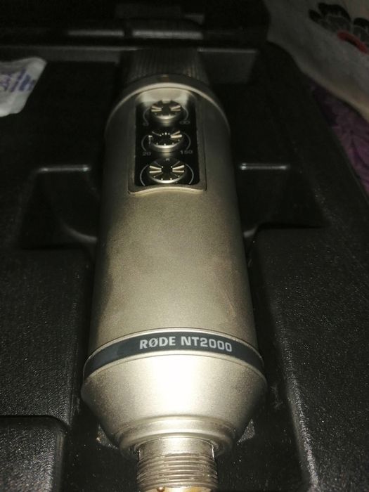 Студийный конденсаторный микрофон Rode nt2000
