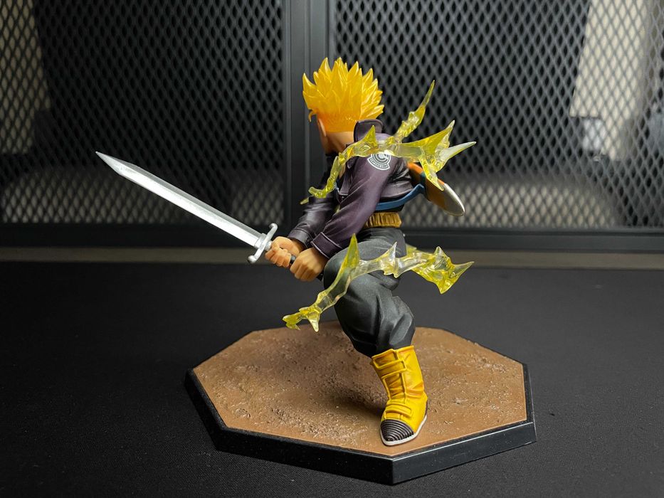 Dragonball Z Super Saiyan Trunks S.H. Figuarts