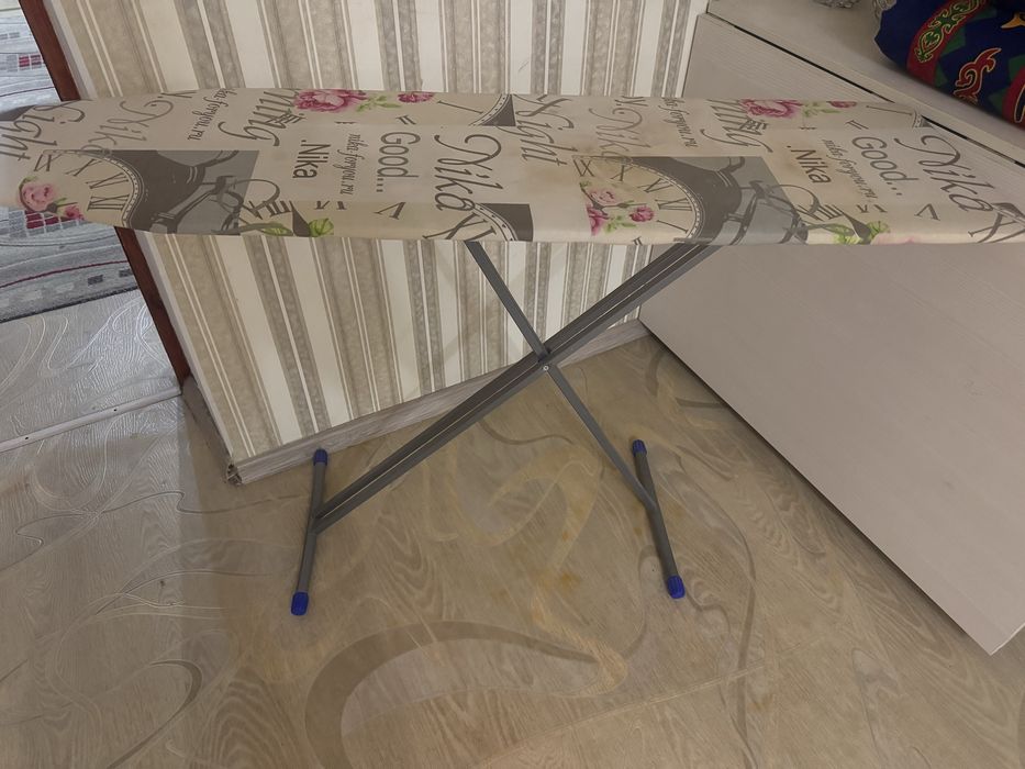 Утюжный стол б/у