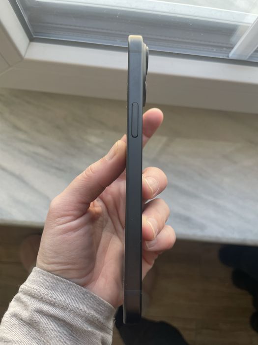 Iphone 15 negru 128 gb