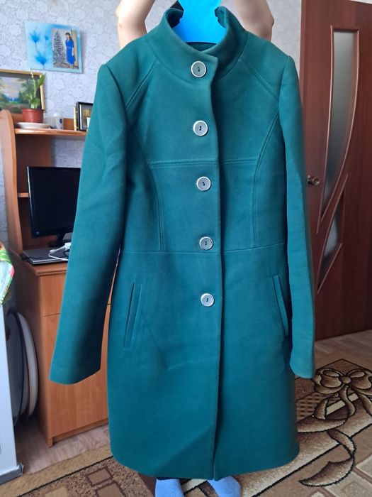 Пальто демисезонное