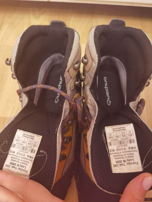 Bocanci de munte Quechua Forclaz – piele, impermeabili, talpa aderenta