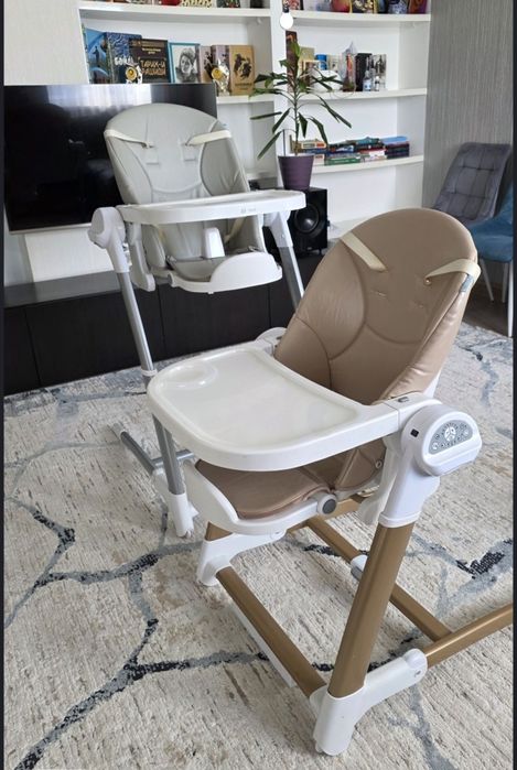 Стульчик для кормления с качелей