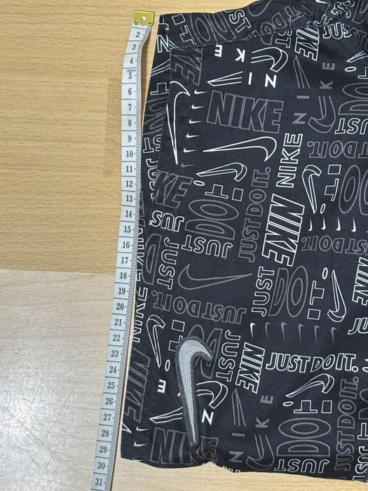 Pantaloni scurti NIKE