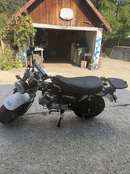 Motocicleta de vanzare
