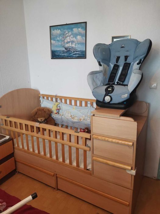 Бебешко легло и столче за кола