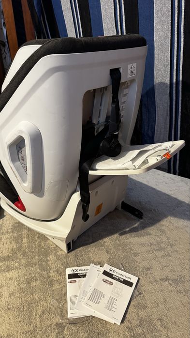 Scaune auto KinderKraft cu isofix