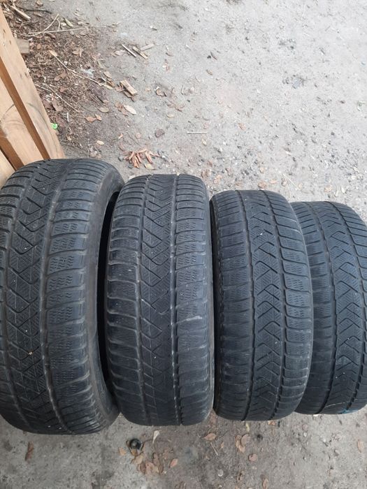 Продам шины. 225/50/18 пирелли