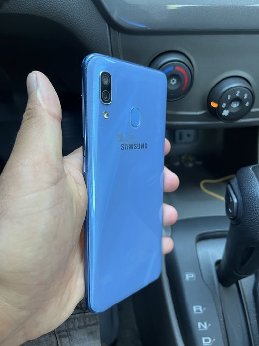 Samsung a30 32 gb