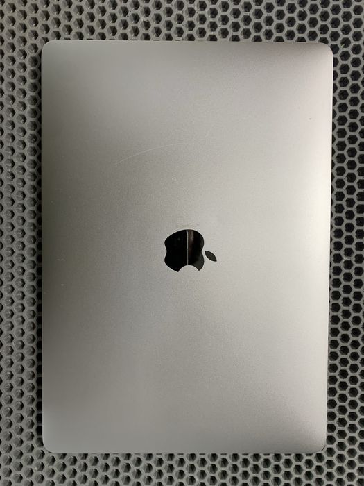 MacBook Pro 13 2018. Диск 512gb.