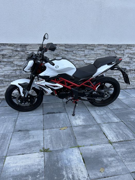 Benelli BN 125,2023-3.400km Impecabil