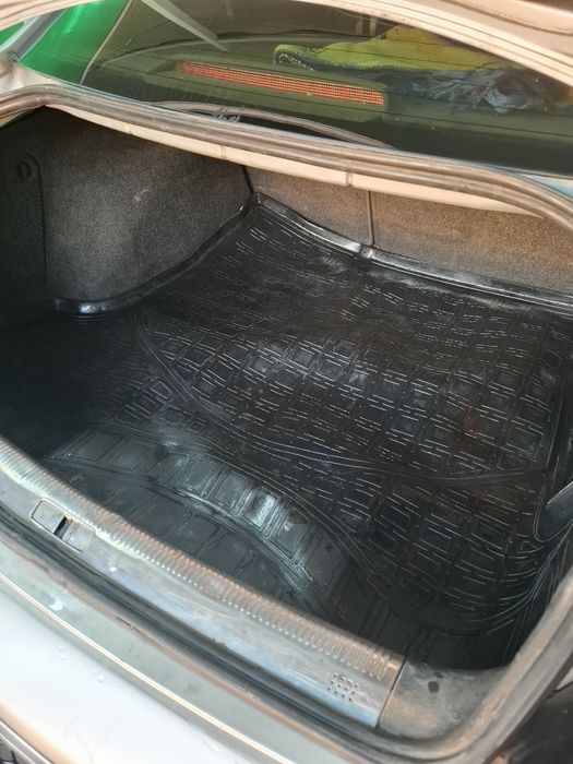 Продам машину Volkswagen Passat механика