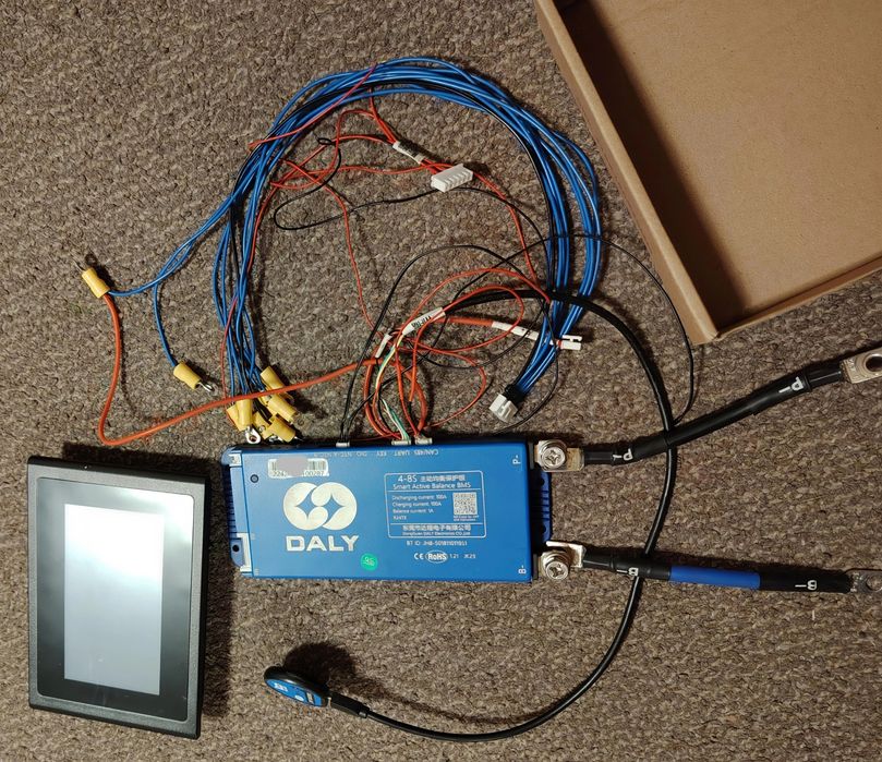 BMS Inteligent DALY Smart Active Balance 4S-8S 100A (12V-24V) + Display + Wi-Fi/BT