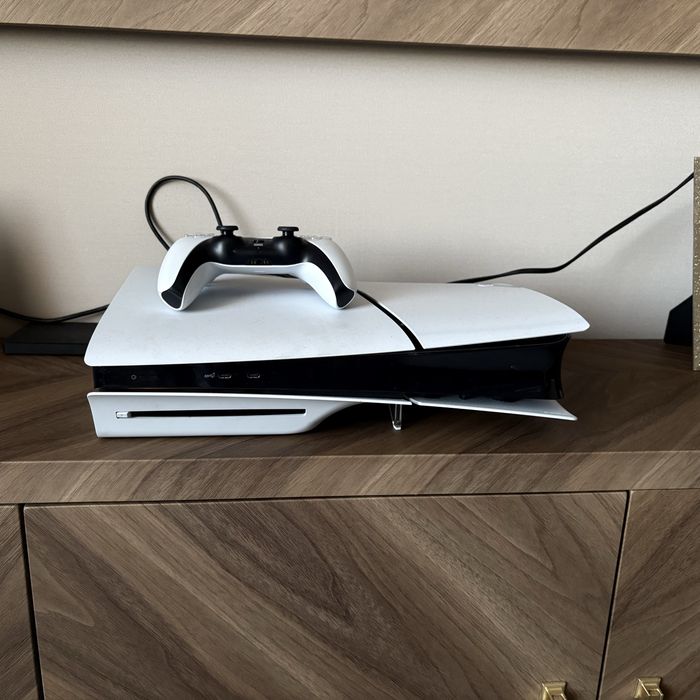 PS5 slim с большим комплектом