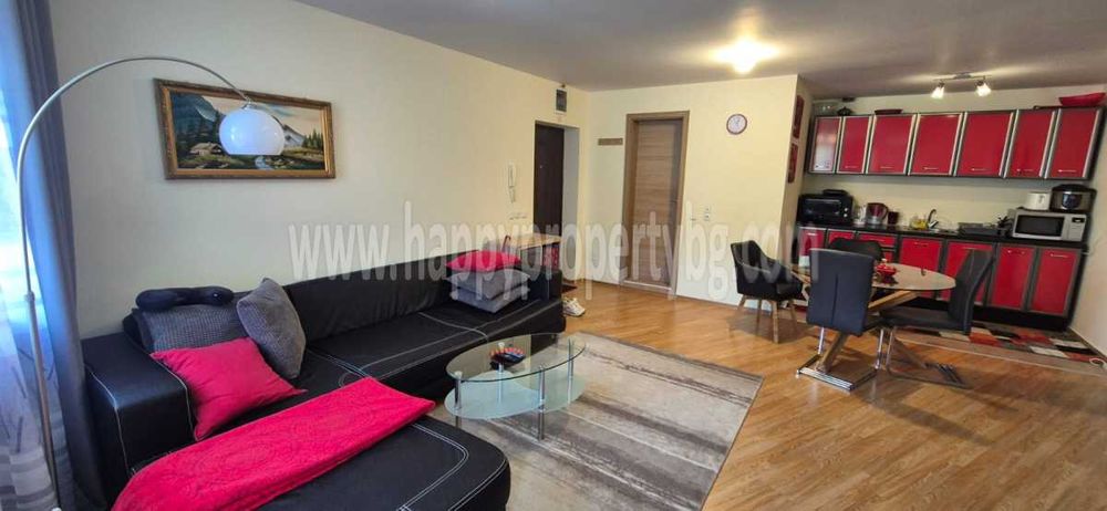Продава се Двустаен апартамент в Свети Влас - 83 кв.м за 1025 €/кв.м - Снимка #2
