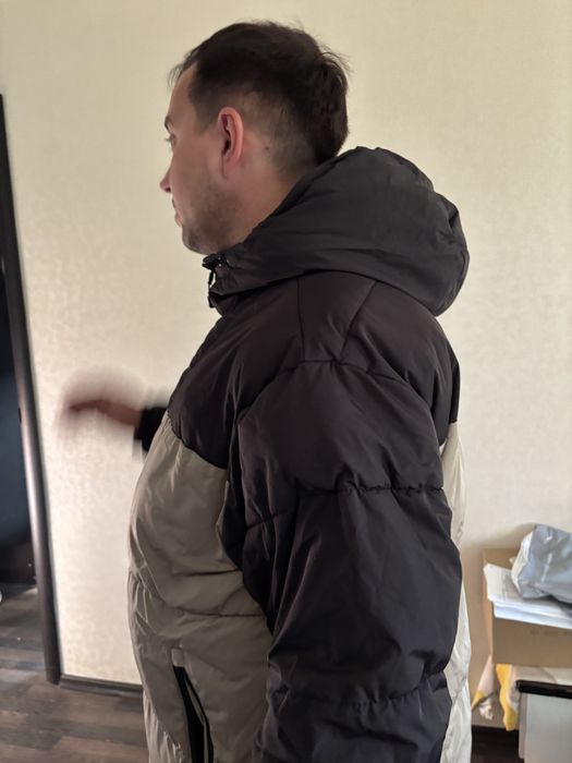Продам 2 куртки , в хорошем состоянии