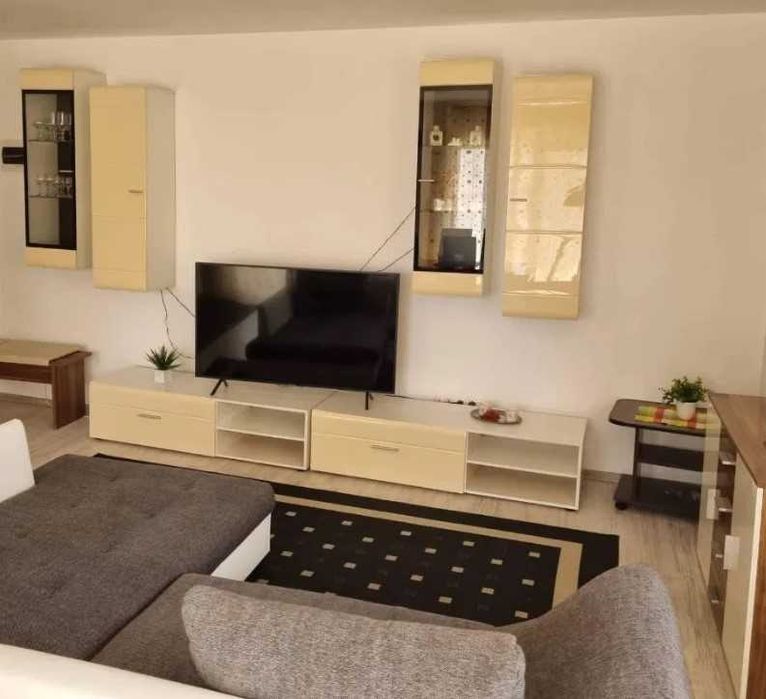 Дава се под наем Тристаен апартамент в Пловдив, Южен - 90 кв.м за 341.7 € - Снимка #1