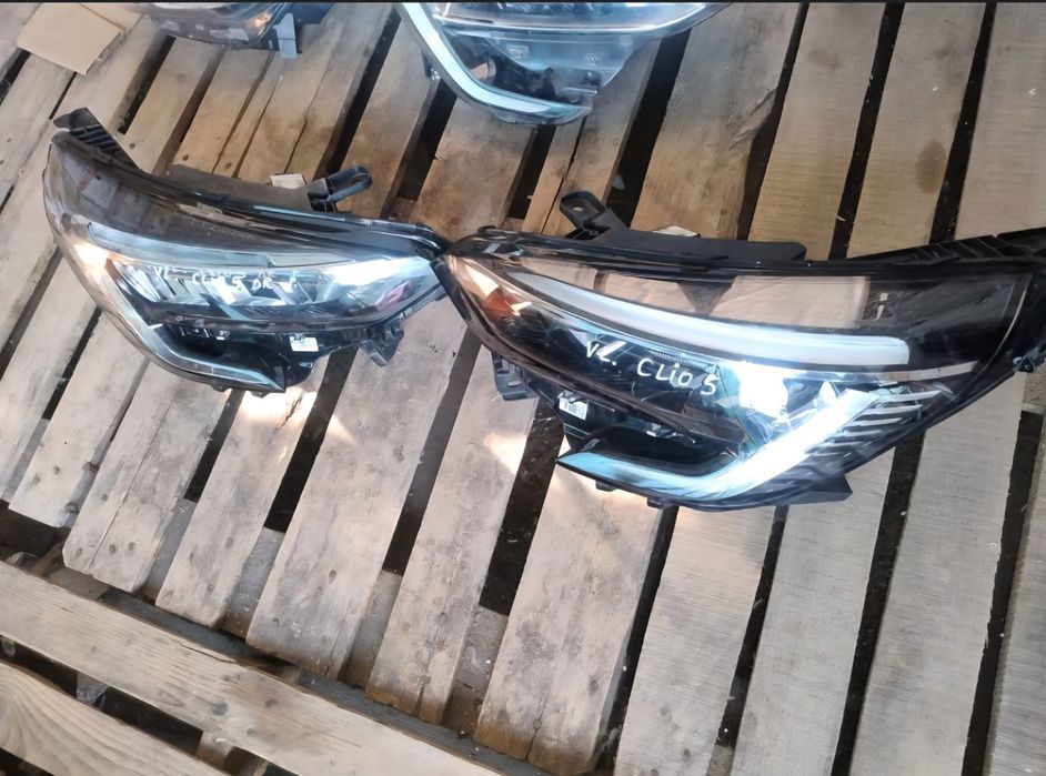 Faruri Renault Clio 5 an 2023+