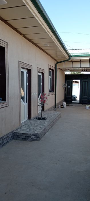 Янгиюльда уй янги курилган 2.2 сотка 55000