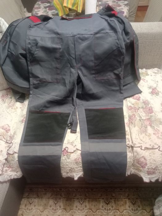 Продается спец. одежда новая 52 - 54
