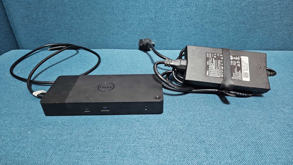 Docking Station Dell WD19 cu Alimentator Original Dell 130W
