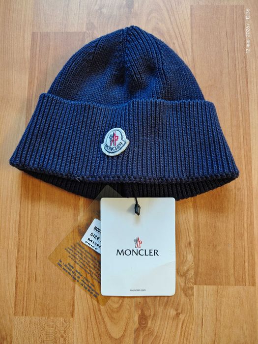 Шапка вязаная Moncler (Италия),унисекс,премиум,оригинал,новая,one size