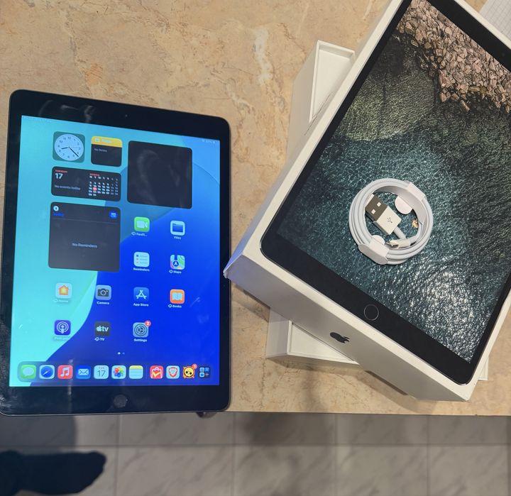 Красив iPad 7 Пълен комплект